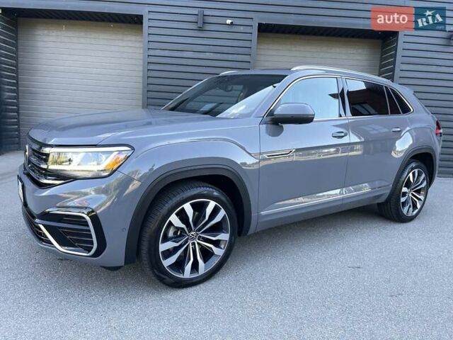 Сірий Фольксваген Atlas Cross Sport, об'ємом двигуна 3.6 л та пробігом 28 тис. км за 33500 $, фото 12 на Automoto.ua