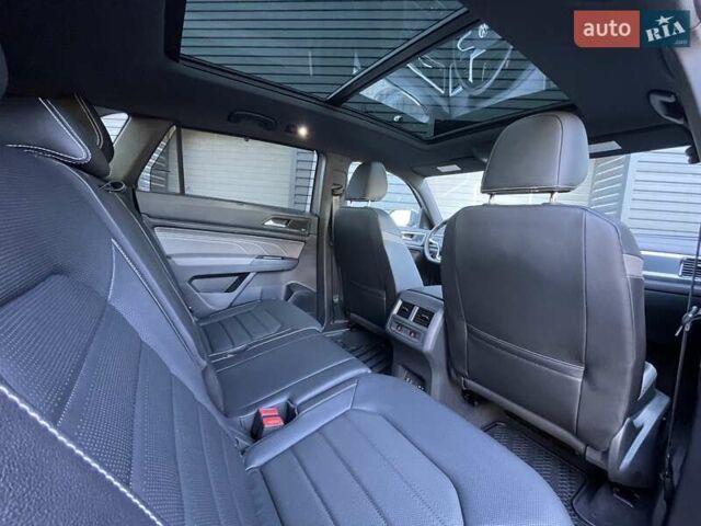 Сірий Фольксваген Atlas Cross Sport, об'ємом двигуна 3.6 л та пробігом 28 тис. км за 33500 $, фото 101 на Automoto.ua