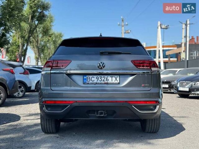 Серый Фольксваген Atlas Cross Sport, объемом двигателя 3.6 л и пробегом 56 тыс. км за 32000 $, фото 6 на Automoto.ua
