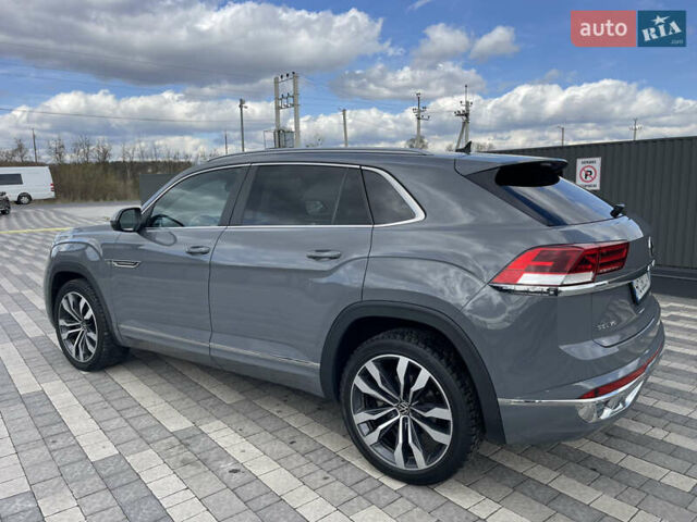 Серый Фольксваген Atlas Cross Sport, объемом двигателя 3.6 л и пробегом 95 тыс. км за 26000 $, фото 10 на Automoto.ua