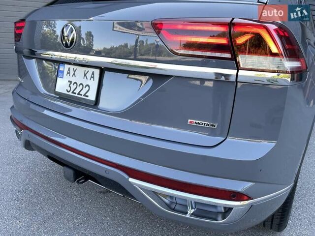 Сірий Фольксваген Atlas Cross Sport, об'ємом двигуна 3.6 л та пробігом 28 тис. км за 33500 $, фото 30 на Automoto.ua