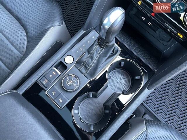 Сірий Фольксваген Atlas Cross Sport, об'ємом двигуна 3.6 л та пробігом 28 тис. км за 33500 $, фото 113 на Automoto.ua