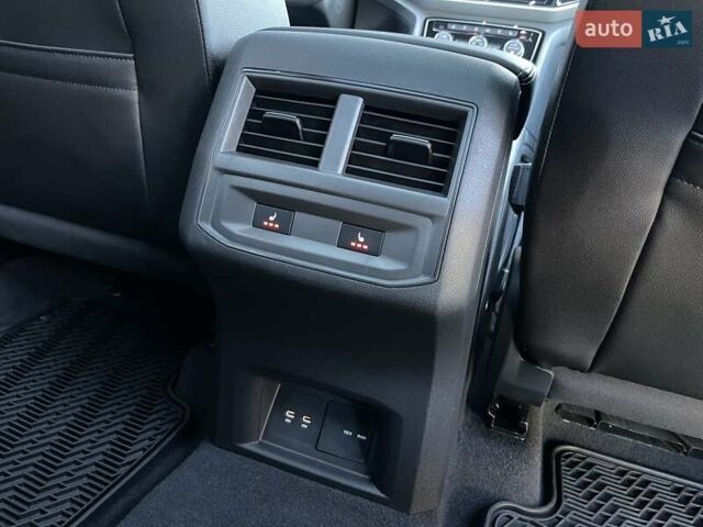 Сірий Фольксваген Atlas Cross Sport, об'ємом двигуна 3.6 л та пробігом 28 тис. км за 33500 $, фото 102 на Automoto.ua