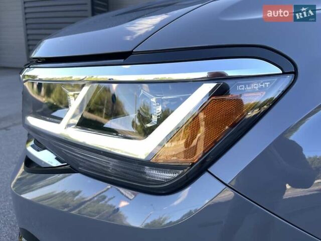 Сірий Фольксваген Atlas Cross Sport, об'ємом двигуна 3.6 л та пробігом 28 тис. км за 33500 $, фото 46 на Automoto.ua