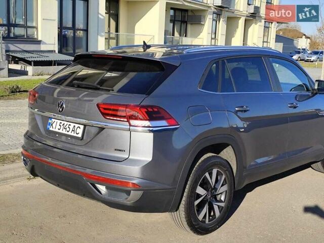 Серый Фольксваген Atlas Cross Sport, объемом двигателя 1.98 л и пробегом 46 тыс. км за 26790 $, фото 5 на Automoto.ua