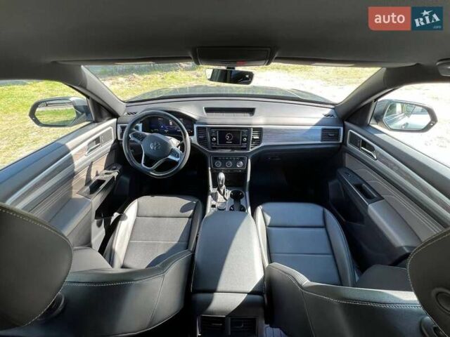 Серый Фольксваген Atlas Cross Sport, объемом двигателя 1.98 л и пробегом 42 тыс. км за 30700 $, фото 10 на Automoto.ua