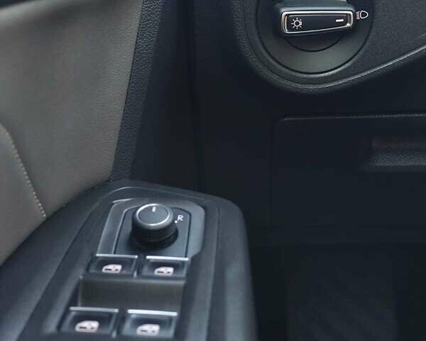 Серый Фольксваген Atlas Cross Sport, объемом двигателя 1.98 л и пробегом 46 тыс. км за 26790 $, фото 29 на Automoto.ua