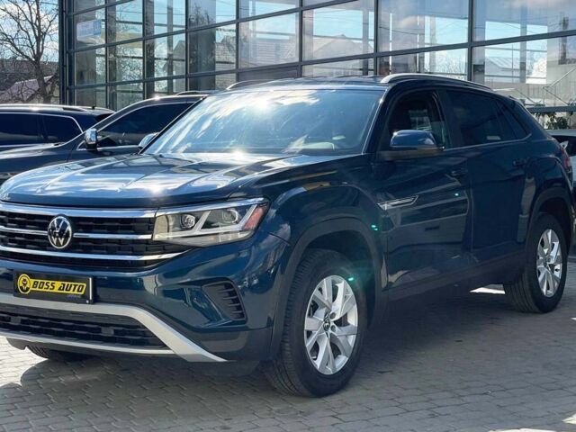 Синий Фольксваген Atlas Cross Sport, объемом двигателя 2 л и пробегом 53 тыс. км за 28400 $, фото 2 на Automoto.ua