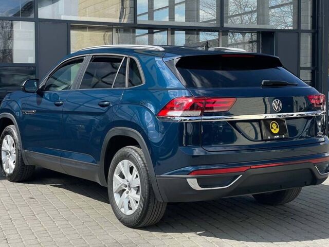 Синий Фольксваген Atlas Cross Sport, объемом двигателя 2 л и пробегом 53 тыс. км за 28400 $, фото 3 на Automoto.ua