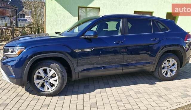 Синий Фольксваген Atlas Cross Sport, объемом двигателя 2 л и пробегом 65 тыс. км за 25600 $, фото 4 на Automoto.ua
