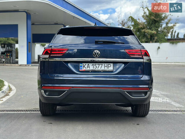 Синий Фольксваген Atlas Cross Sport, объемом двигателя 2 л и пробегом 86 тыс. км за 26400 $, фото 4 на Automoto.ua