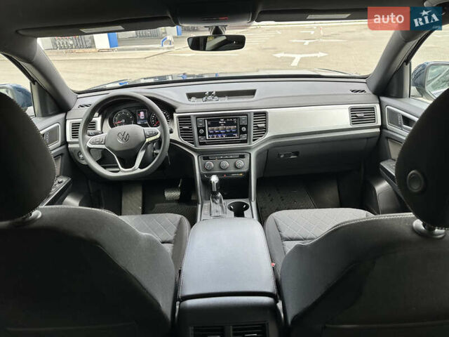 Синий Фольксваген Atlas Cross Sport, объемом двигателя 2 л и пробегом 86 тыс. км за 26400 $, фото 12 на Automoto.ua