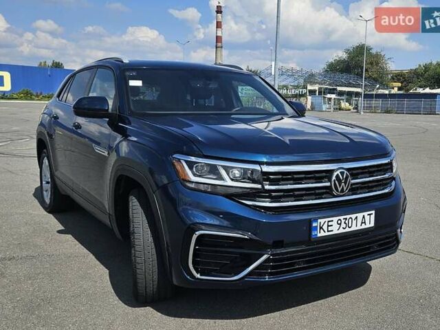 Синий Фольксваген Atlas Cross Sport, объемом двигателя 3.6 л и пробегом 106 тыс. км за 25000 $, фото 4 на Automoto.ua