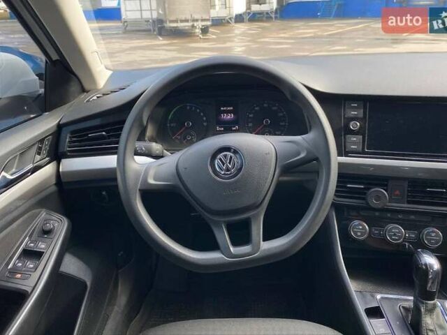 Белый Фольксваген e-Bora, объемом двигателя 0 л и пробегом 82 тыс. км за 13900 $, фото 9 на Automoto.ua