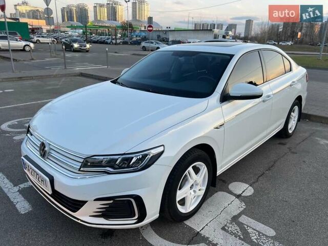 Білий Фольксваген e-Bora, об'ємом двигуна 0 л та пробігом 50 тис. км за 12900 $, фото 5 на Automoto.ua