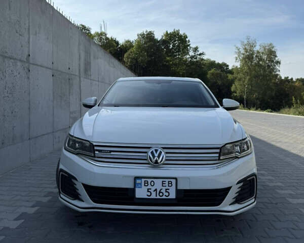 Білий Фольксваген e-Bora, об'ємом двигуна 0 л та пробігом 91 тис. км за 13000 $, фото 1 на Automoto.ua