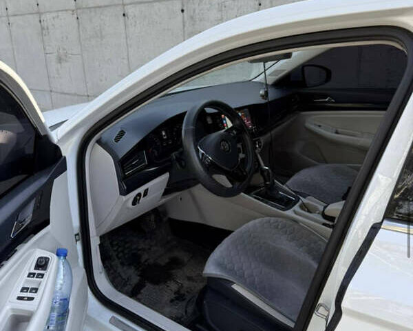 Білий Фольксваген e-Bora, об'ємом двигуна 0 л та пробігом 91 тис. км за 13000 $, фото 7 на Automoto.ua