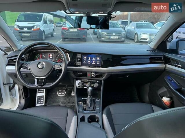 Білий Фольксваген e-Bora, об'ємом двигуна 0 л та пробігом 50 тис. км за 12900 $, фото 41 на Automoto.ua