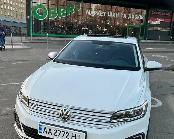 Білий Фольксваген e-Bora, об'ємом двигуна 0 л та пробігом 50 тис. км за 12900 $, фото 3 на Automoto.ua