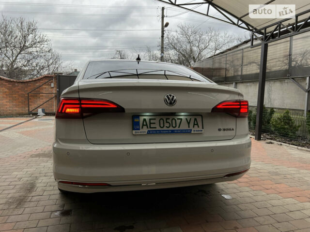 Білий Фольксваген e-Bora, об'ємом двигуна 0 л та пробігом 47 тис. км за 17500 $, фото 10 на Automoto.ua
