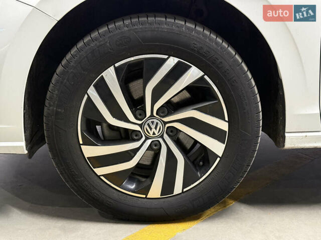 Белый Фольксваген e-Bora, объемом двигателя 0 л и пробегом 82 тыс. км за 12490 $, фото 21 на Automoto.ua