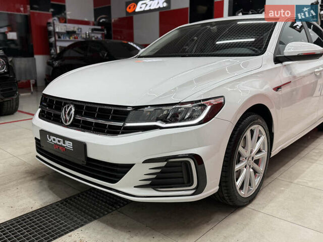 Белый Фольксваген e-Bora, объемом двигателя 0 л и пробегом 46 тыс. км за 17500 $, фото 3 на Automoto.ua