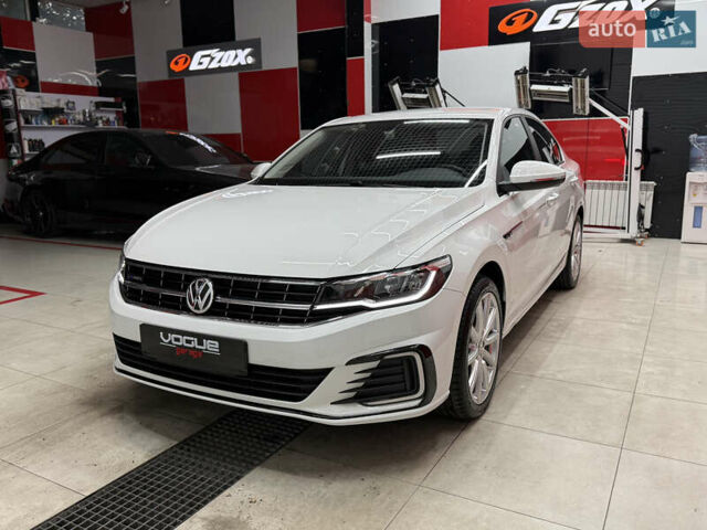 Белый Фольксваген e-Bora, объемом двигателя 0 л и пробегом 46 тыс. км за 17500 $, фото 1 на Automoto.ua