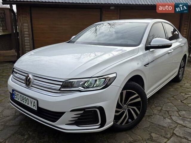 Білий Фольксваген e-Bora, об'ємом двигуна 0 л та пробігом 35 тис. км за 14700 $, фото 1 на Automoto.ua