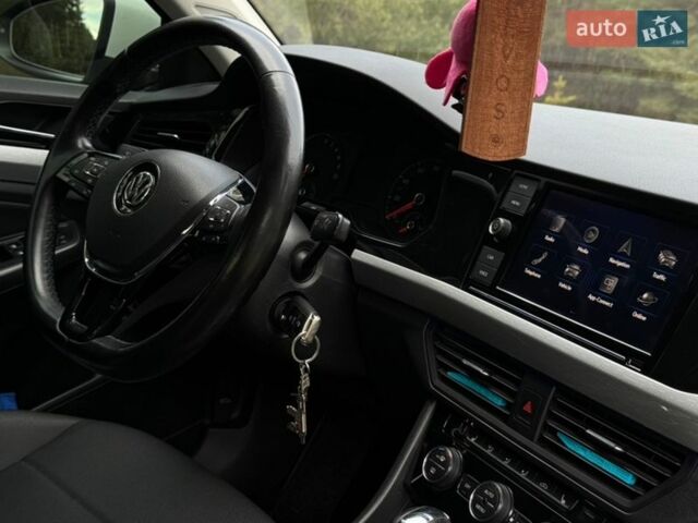 Белый Фольксваген e-Bora, объемом двигателя 0 л и пробегом 80 тыс. км за 14200 $, фото 11 на Automoto.ua