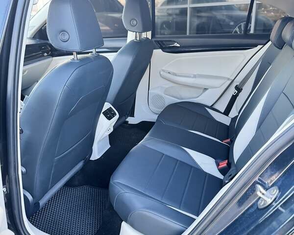 Черный Фольксваген e-Bora, объемом двигателя 0 л и пробегом 48 тыс. км за 15500 $, фото 10 на Automoto.ua