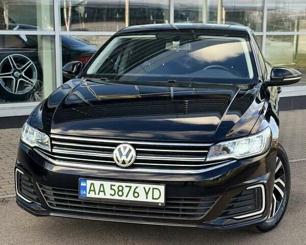 Черный Фольксваген e-Bora, объемом двигателя 0 л и пробегом 48 тыс. км за 15500 $, фото 1 на Automoto.ua