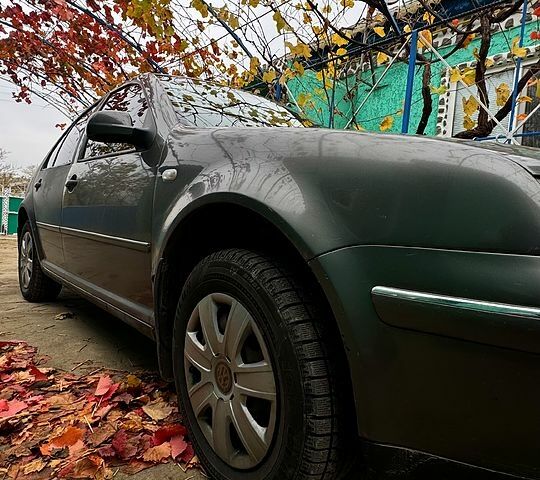 Серый Фольксваген e-Bora, объемом двигателя 1.6 л и пробегом 290 тыс. км за 3100 $, фото 9 на Automoto.ua