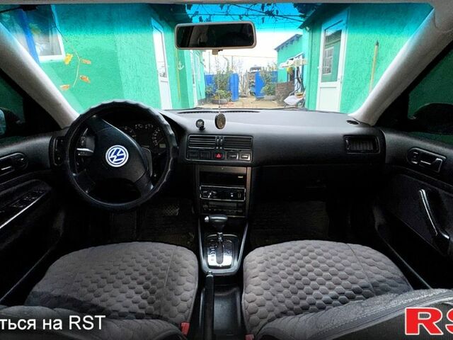 Серый Фольксваген e-Bora, объемом двигателя 1.6 л и пробегом 290 тыс. км за 3100 $, фото 5 на Automoto.ua