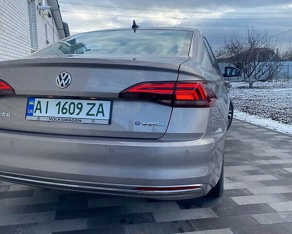 Сірий Фольксваген e-Bora, об'ємом двигуна 0 л та пробігом 50 тис. км за 16999 $, фото 11 на Automoto.ua
