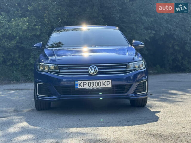 Синий Фольксваген e-Bora, объемом двигателя 0 л и пробегом 36 тыс. км за 15800 $, фото 1 на Automoto.ua