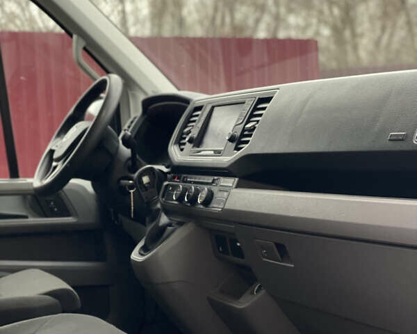 Белый Фольксваген e-Crafter, объемом двигателя 0 л и пробегом 67 тыс. км за 16499 $, фото 14 на Automoto.ua