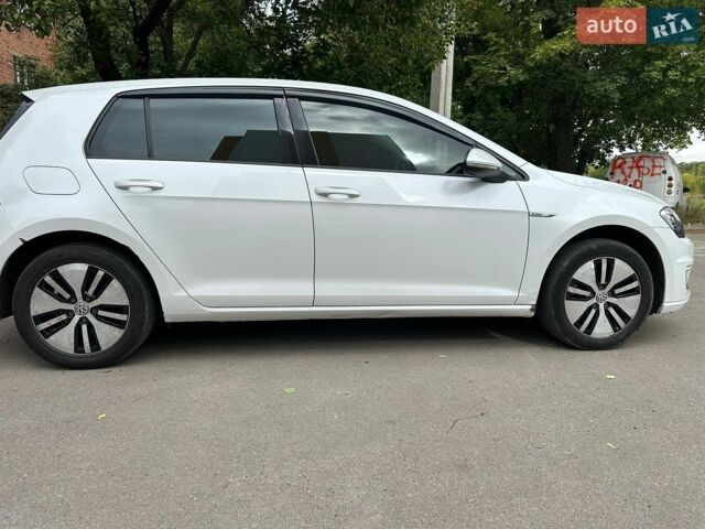 Білий Фольксваген e-Golf, об'ємом двигуна 0 л та пробігом 190 тис. км за 7999 $, фото 3 на Automoto.ua