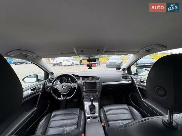 Белый Фольксваген e-Golf, объемом двигателя 0 л и пробегом 130 тыс. км за 8900 $, фото 16 на Automoto.ua