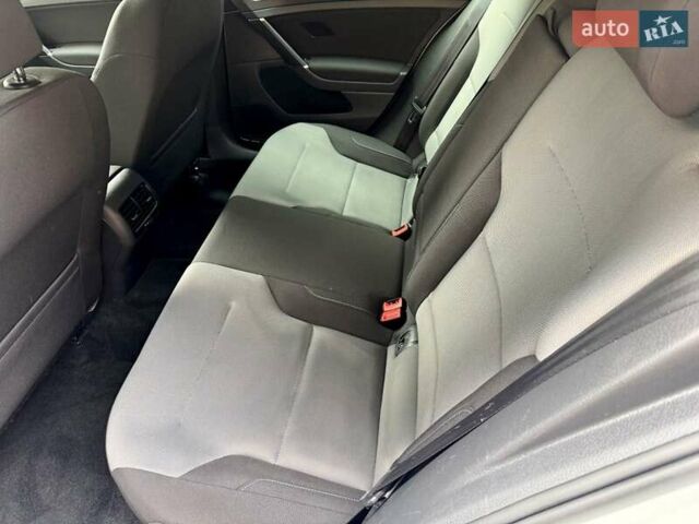 Белый Фольксваген e-Golf, объемом двигателя 0 л и пробегом 121 тыс. км за 8500 $, фото 13 на Automoto.ua