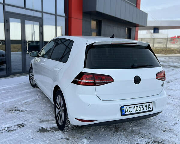 Белый Фольксваген e-Golf, объемом двигателя 0 л и пробегом 120 тыс. км за 7800 $, фото 3 на Automoto.ua