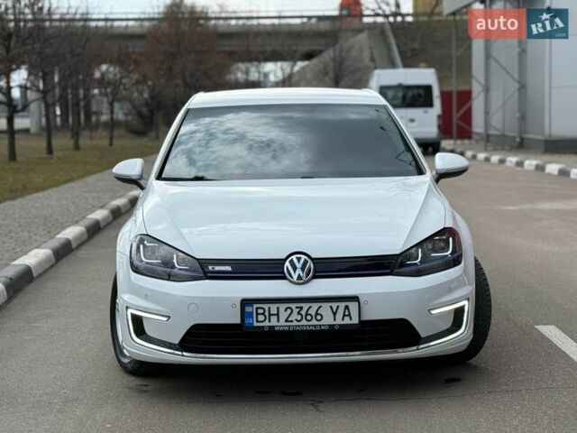 Білий Фольксваген e-Golf, об'ємом двигуна 0 л та пробігом 96 тис. км за 9500 $, фото 1 на Automoto.ua