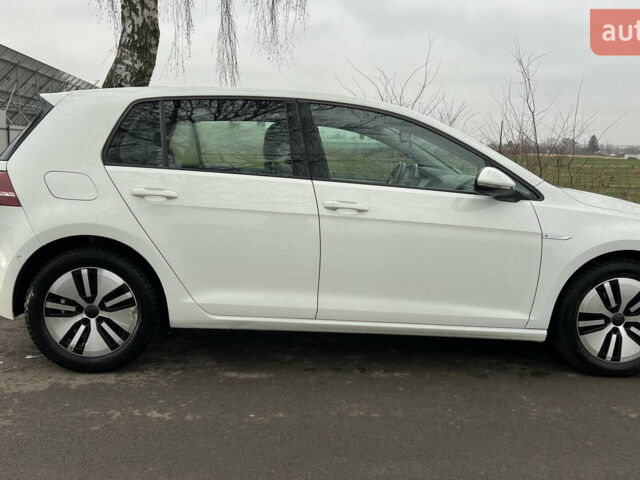Білий Фольксваген e-Golf, об'ємом двигуна 0 л та пробігом 126 тис. км за 8550 $, фото 5 на Automoto.ua