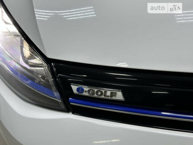 Білий Фольксваген e-Golf, об'ємом двигуна 0 л та пробігом 99 тис. км за 9900 $, фото 8 на Automoto.ua