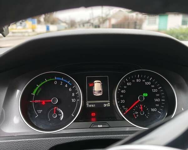 Білий Фольксваген e-Golf, об'ємом двигуна 0 л та пробігом 114 тис. км за 10000 $, фото 7 на Automoto.ua