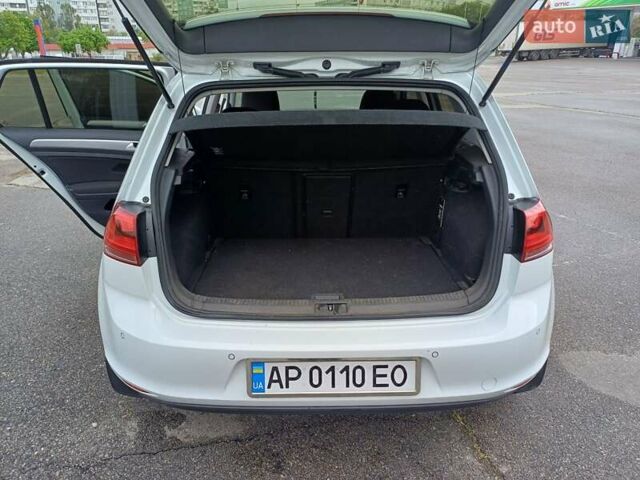Белый Фольксваген e-Golf, объемом двигателя 0 л и пробегом 120 тыс. км за 9500 $, фото 3 на Automoto.ua