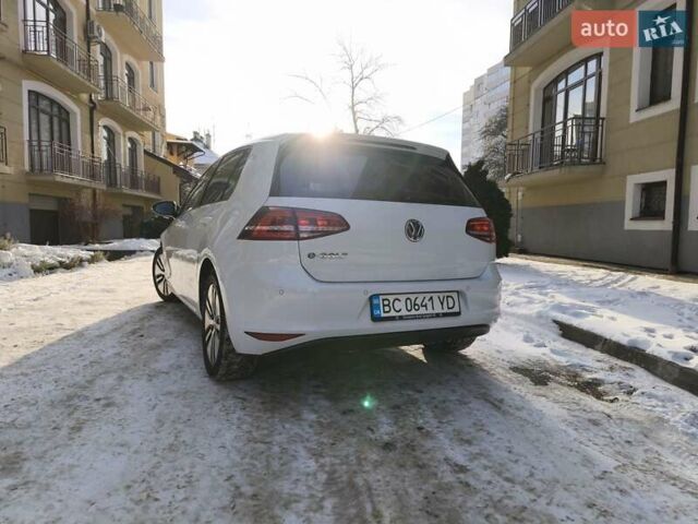 Білий Фольксваген e-Golf, об'ємом двигуна 0 л та пробігом 131 тис. км за 8999 $, фото 8 на Automoto.ua