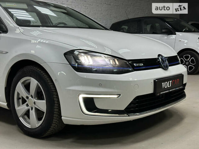 Білий Фольксваген e-Golf, об'ємом двигуна 0 л та пробігом 99 тис. км за 9900 $, фото 7 на Automoto.ua