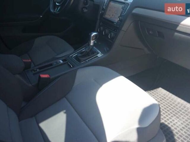 Білий Фольксваген e-Golf, об'ємом двигуна 0 л та пробігом 142 тис. км за 7900 $, фото 15 на Automoto.ua