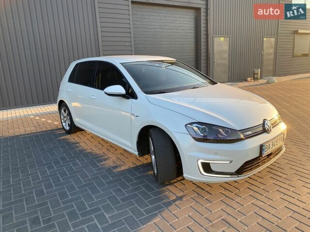 Білий Фольксваген e-Golf, об'ємом двигуна 0 л та пробігом 120 тис. км за 9000 $, фото 1 на Automoto.ua