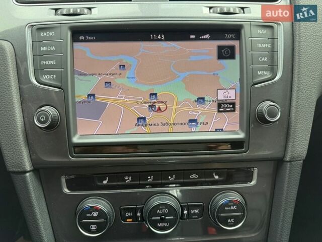 Білий Фольксваген e-Golf, об'ємом двигуна 0 л та пробігом 96 тис. км за 9500 $, фото 37 на Automoto.ua